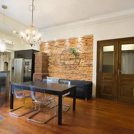 Garncarska Old Town 120m2 4br Lejlighed