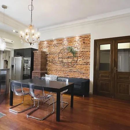 Garncarska Old Town 120m2 4br Lejlighed