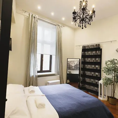 Garncarska Old Town 120m2 4br